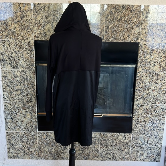 Athleta Radiant Hybrid Dress/Tunic - Picture 3 of 10